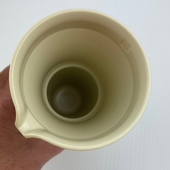 Vintage Tupperware Oil and Vinegar Set 8 ounce Dressing Cruets - Picture 5 of 11